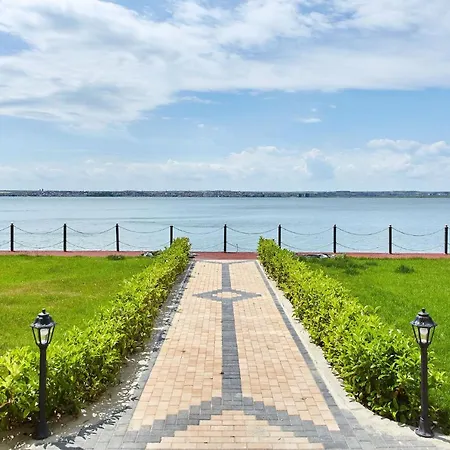 Garsoniera Alegria Solid House *