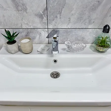 Garsoniera Alegria Solid House *