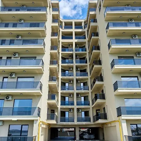 Garsoniera Alegria Solid House *